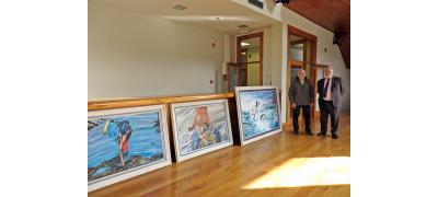 EL ARTISTA Y FOTÓGRAFO CRISTINO GONZÁLEZ DONA TRES LIENZOS A LA AUTORIDAD PORTUARIA DE VIGO