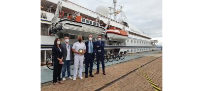 VIGO SE CONVIERTE EN EL PRIMER PUERTO DEL NORTE DE ESPAÑA EN RECIBIR LA ESCALA DE UN CRUCERO TRAS LA REANUDACIÓN DE ESTE…